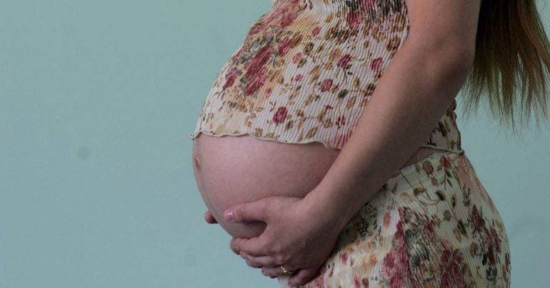 First pregnancy consultation should be before 10 weeks