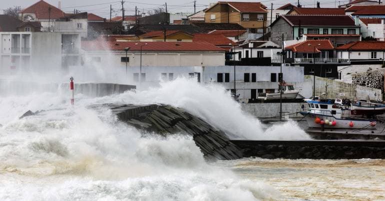 Trips between Madeira and Porto Santo cancelled for Wednesday and Thursday