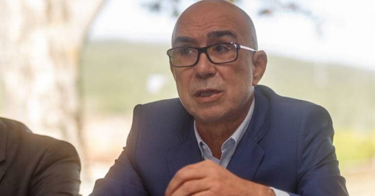Former president of Santo Tirso denies holiday in Australia