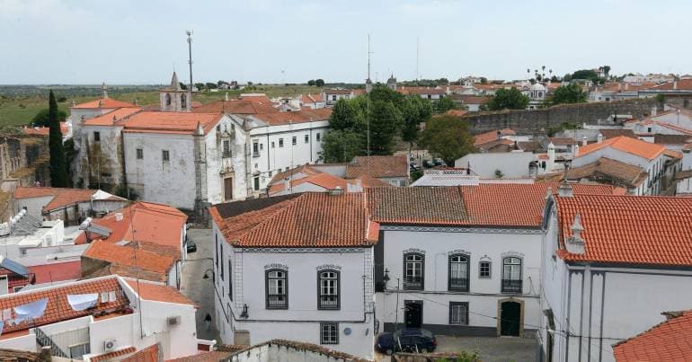 Serpa Misericórdia accuses union and local authority