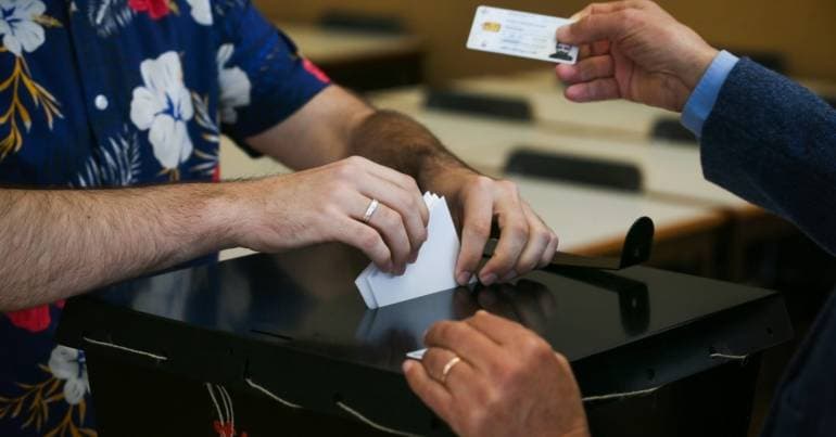 The voter who cast his first vote at 38