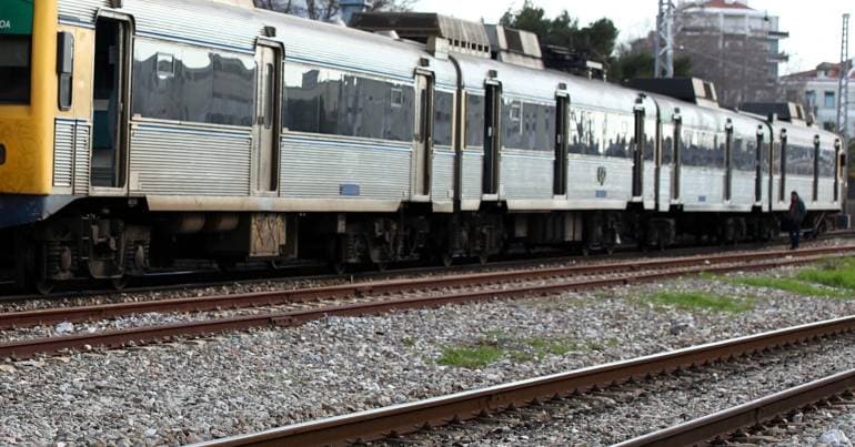 Cascais line operating with restricted services due to engineering works