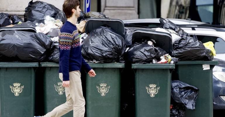 Families waste a thousand tonnes of food per day