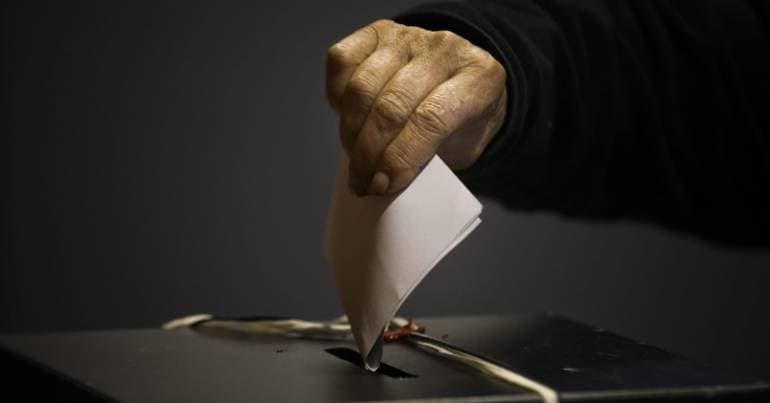 Overseas voters may have to vote in the second round using first-round ballot papers