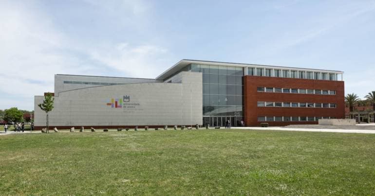 University of Aveiro approves guide for using AI in teaching