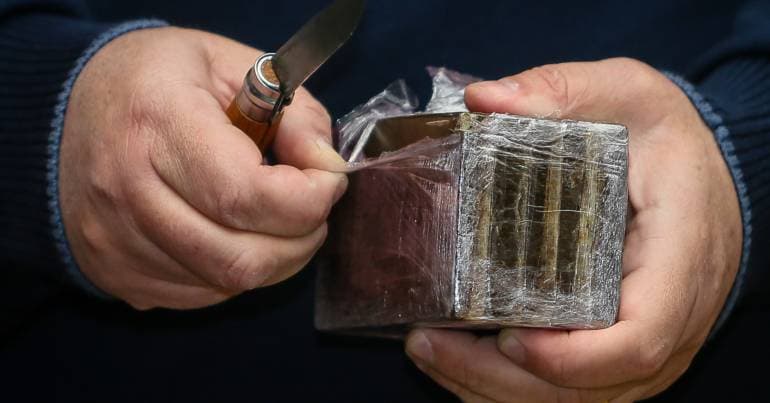 Pre-trial detention for suspect caught with 14 kilograms of hashish