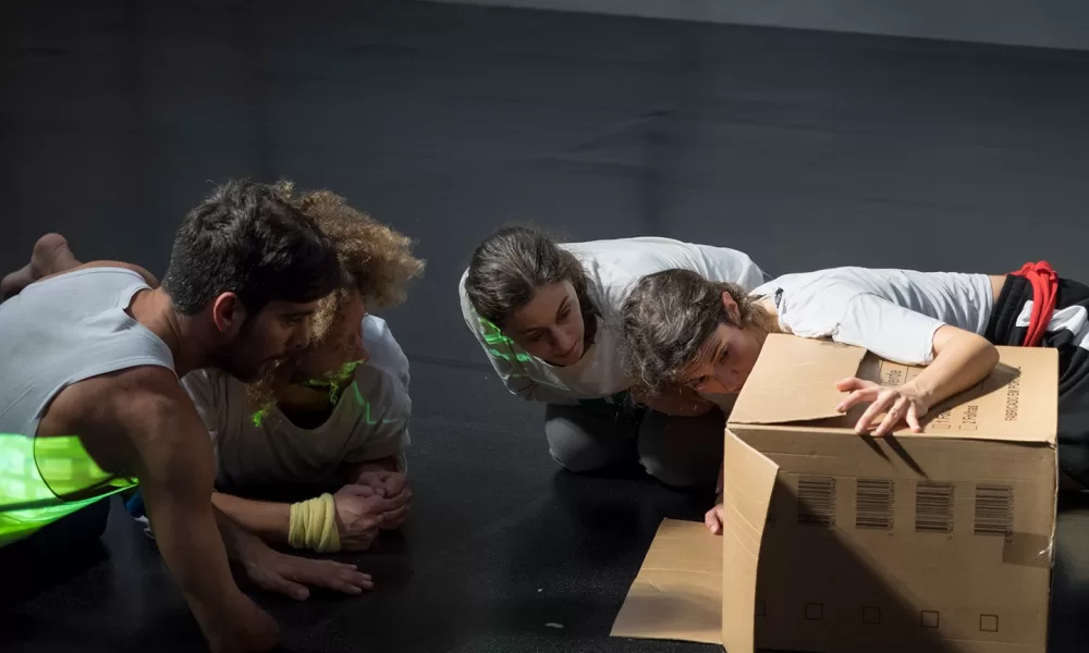 CARTAZ → DANÇA → SESIMBRA
A CiM - Companhia de Dança (Vo'Arte) apresenta em est... - Canal Alentejo