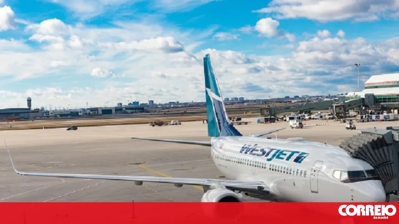WestJet flight attendants on strike for salary increases