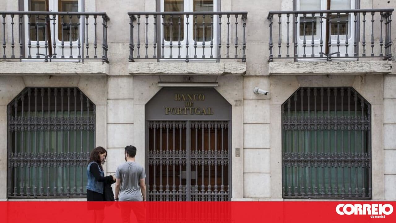 Public debt rises to 282.7 billion euros in February