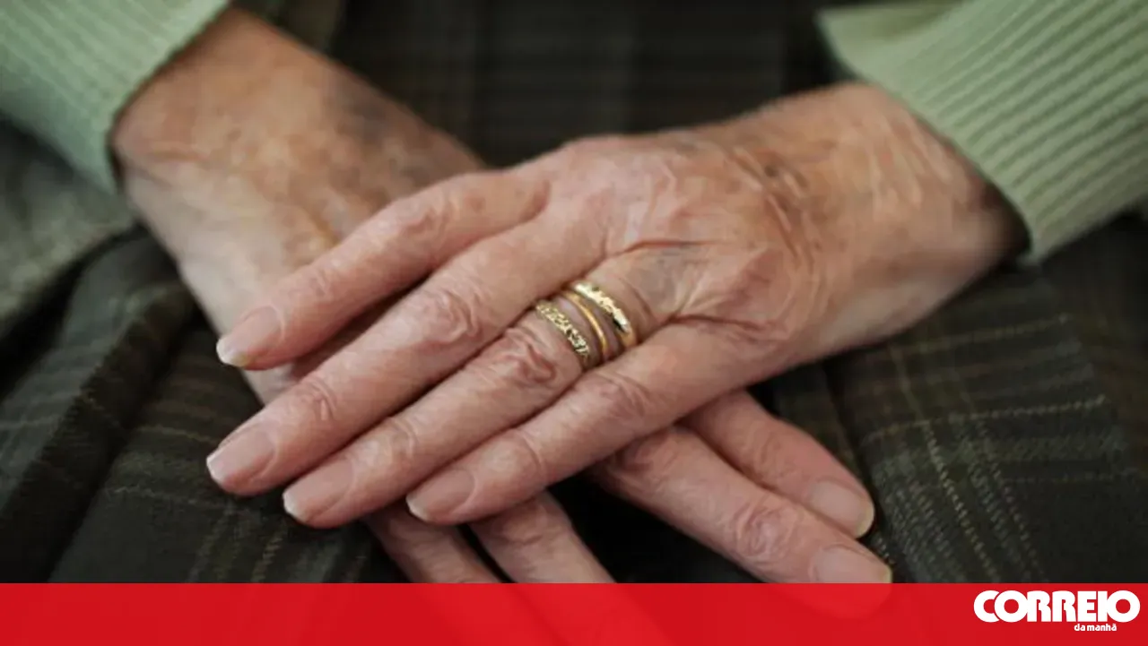 Suspect arrested for assaulting and threatening elderly mother and brother in Vila Viçosa