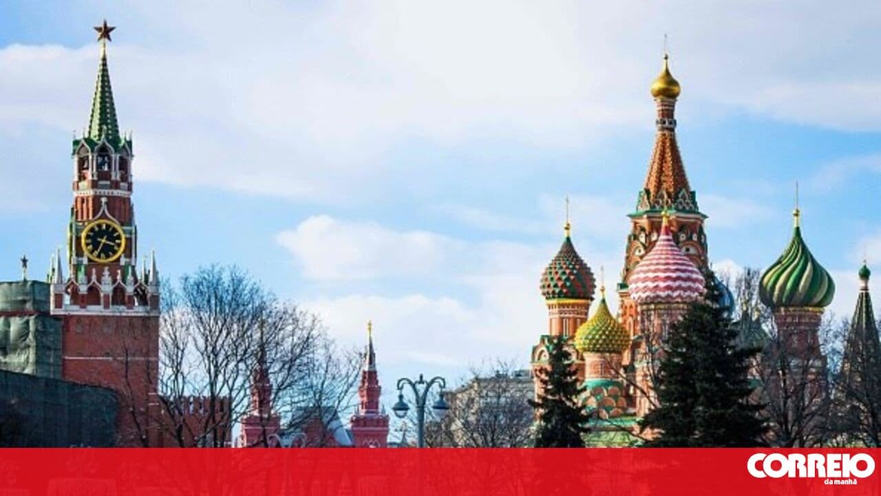 Russia promises an "effective" and "firm" response to new sanctions from Brussels