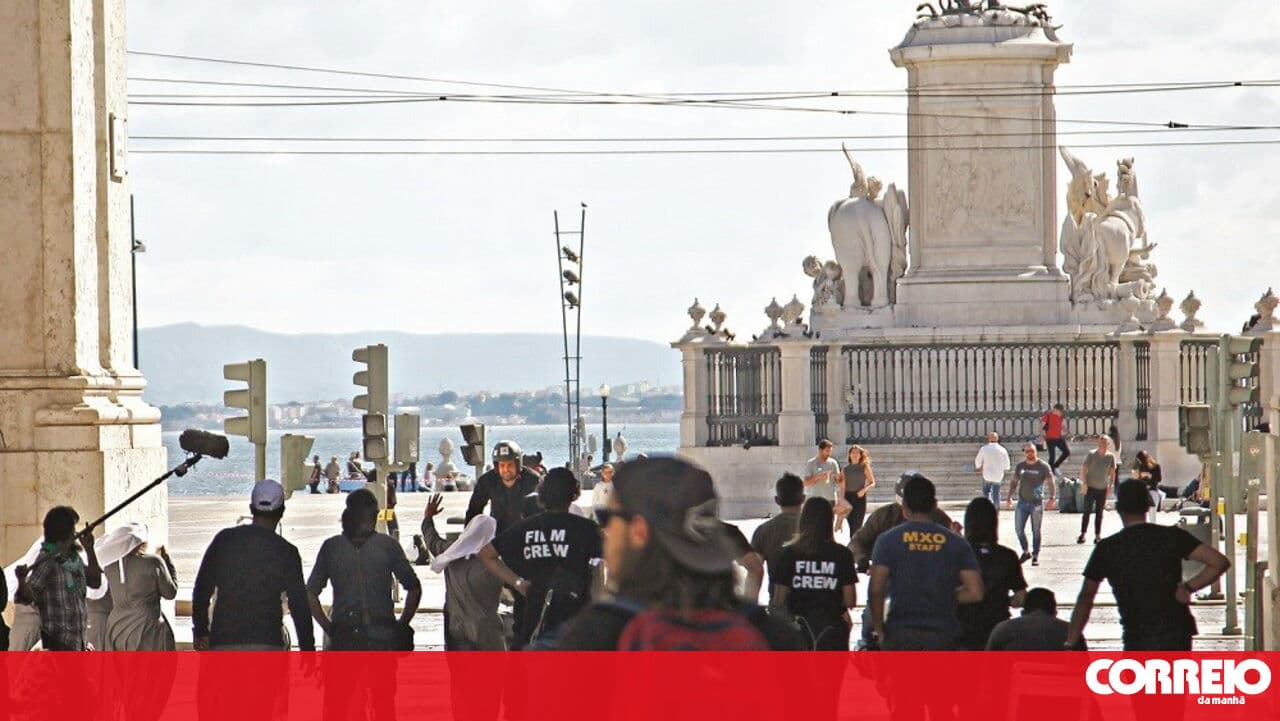 Network ringleaders profit millions of euros by helping 48,000 immigrants enter Portugal