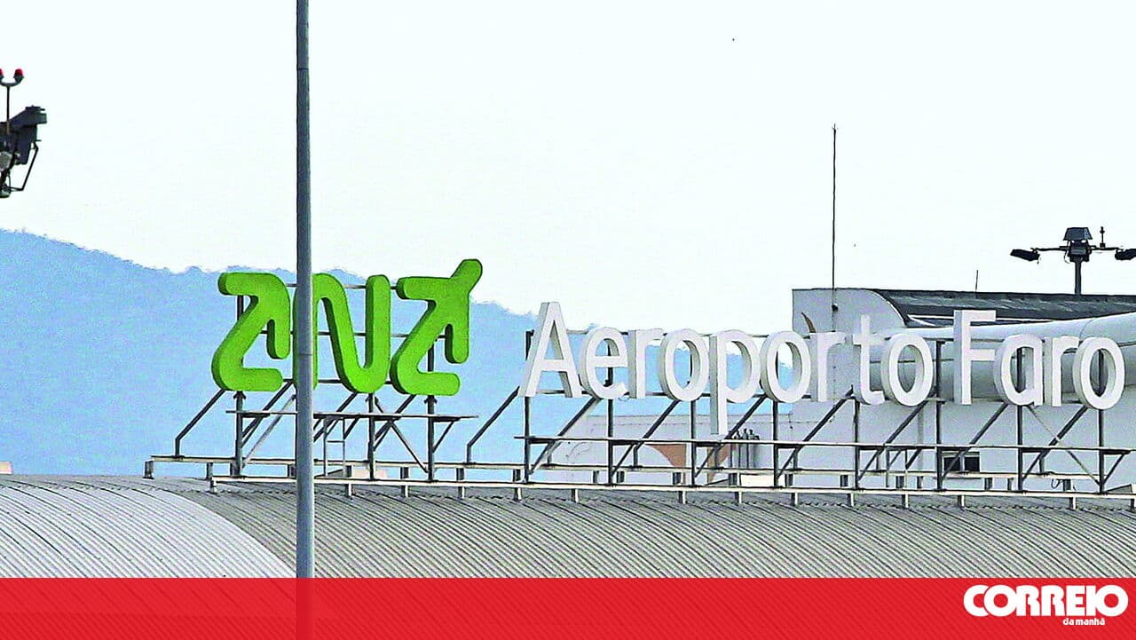 Tourism sector calls for suspension of airport control system damaging Algarve's image