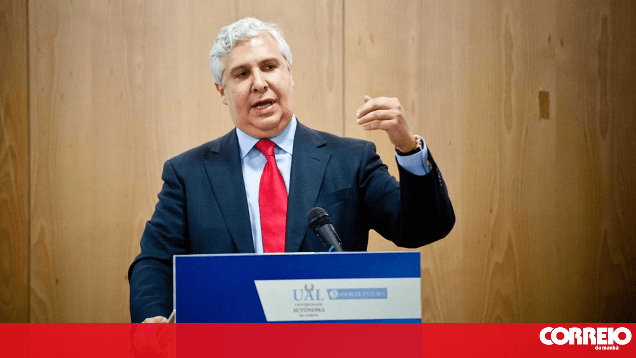Bacelar Gouveia considers that the Constitutional Court prevented a sanction of loss of nationality that the Constitution already allows
