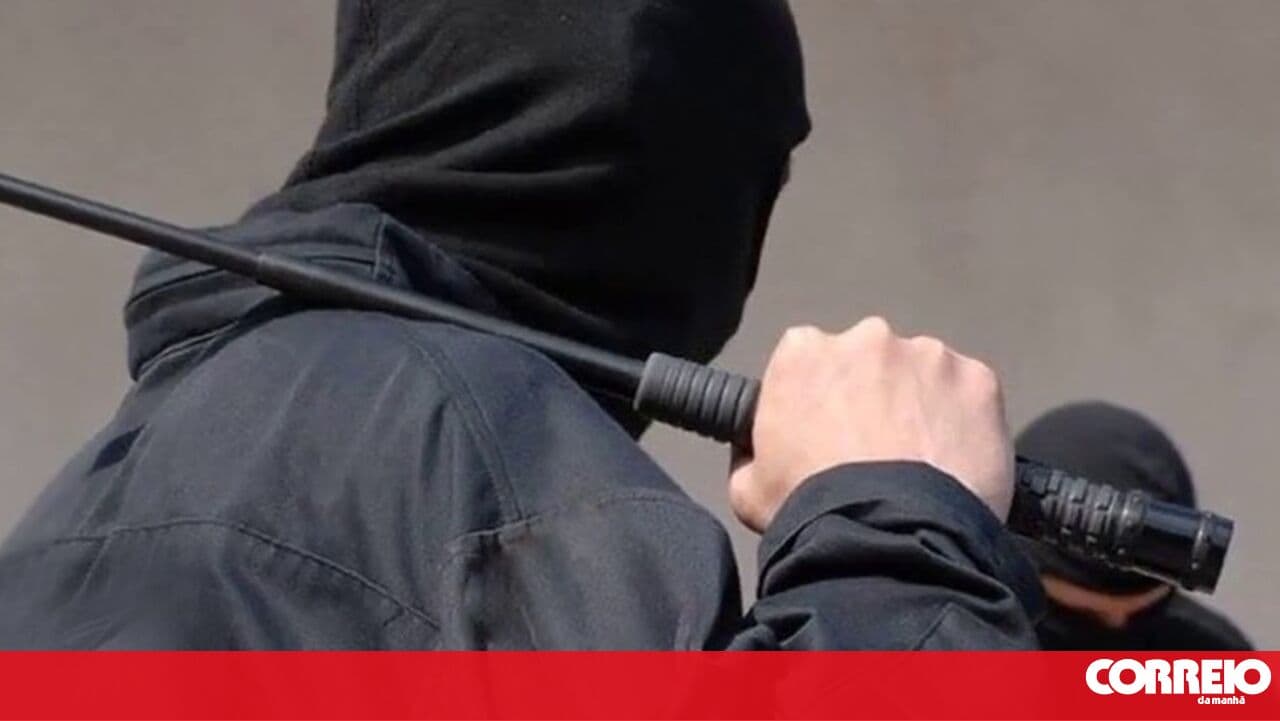 Suspect in threats caught with illegal weapons in Alverca