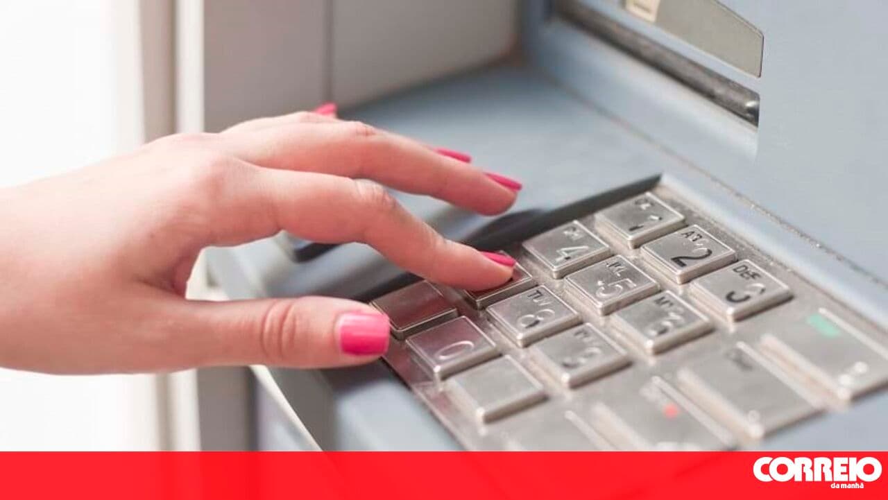 Thinking he is helping his son, man loses over five thousand euros