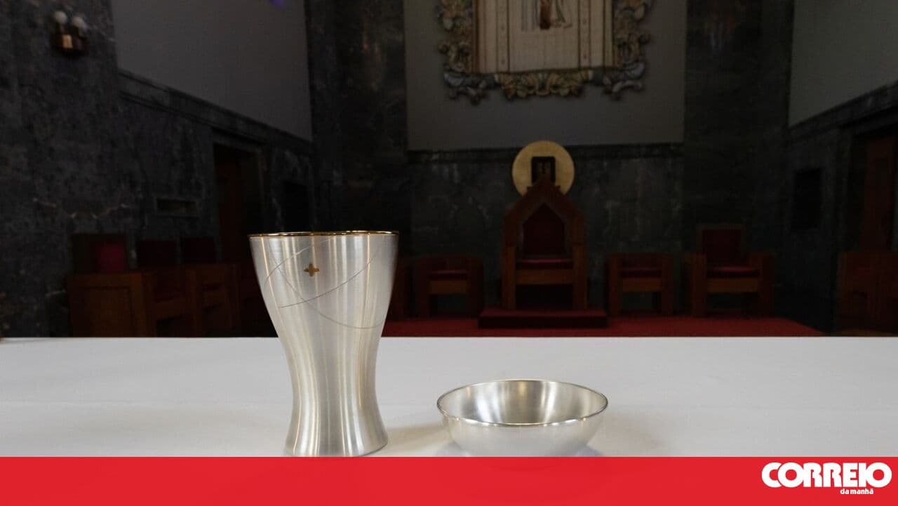16th-century liturgical chalice missing for about a year on Santa Maria island returned by CTT