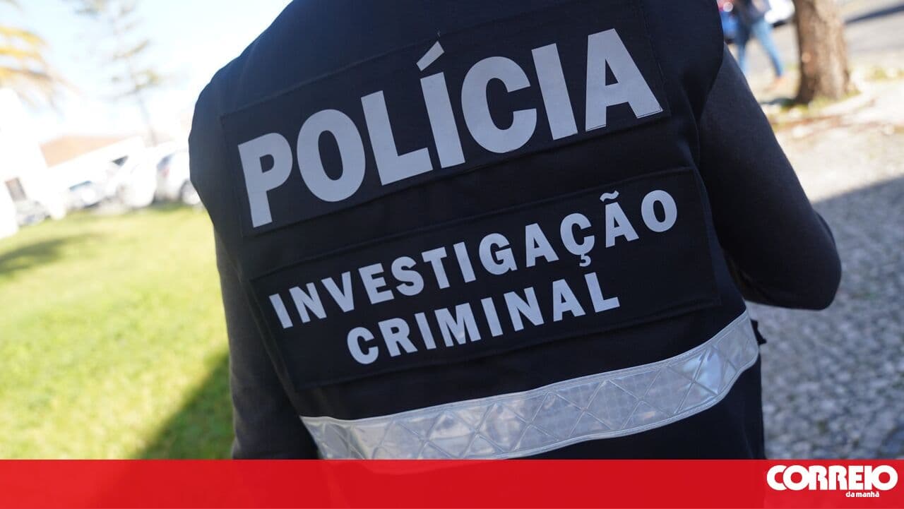 Man stabbed in Baixa da Banheira