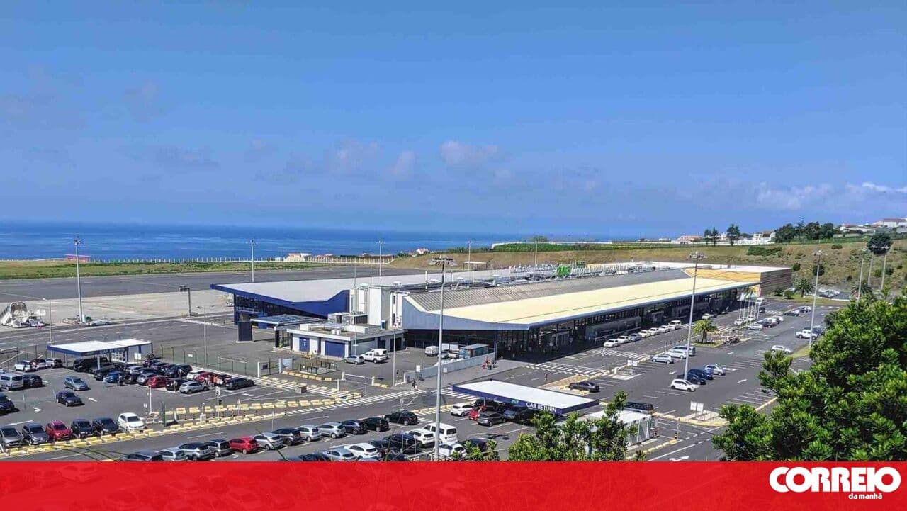 Business owners call for a low-visibility landing system in Ponta Delgada following the cancellation of dozens of flights