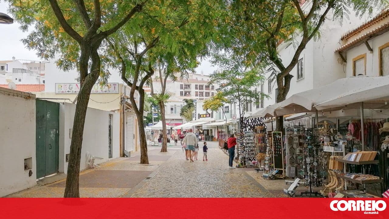 Reduction in operating hours to mitigate noise causes concern for Albufeira businesses