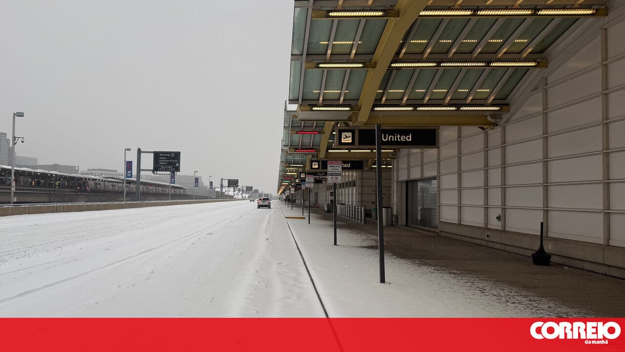 At least ten flights to or from Portugal affected by bad weather in the United States and Canada