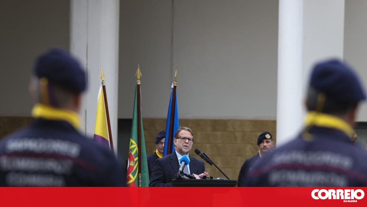 Government to consult firefighters and mayors on new Civil Protection law