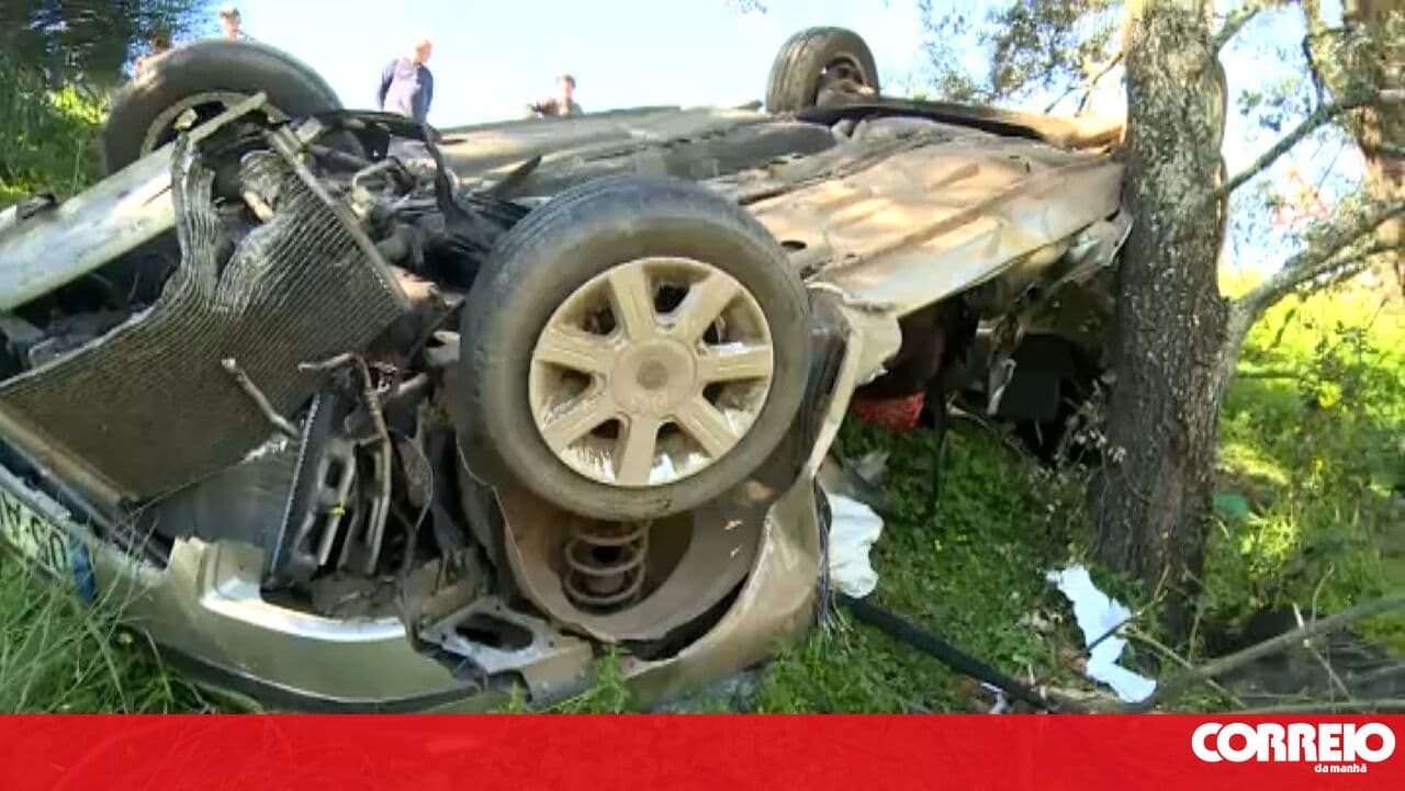 Two women killed after car skids and falls into a ravine on the IC1 in Ourique