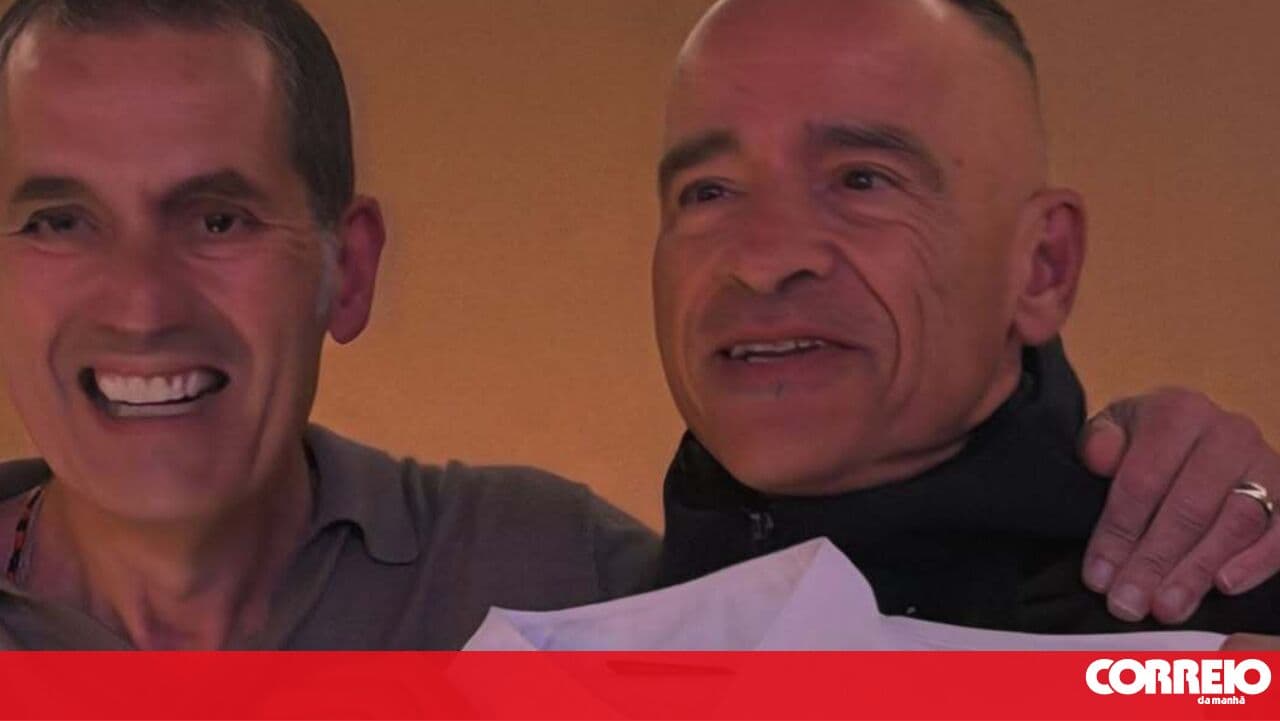 Eros Ramazzotti spotted at a traditional Portuguese restaurant