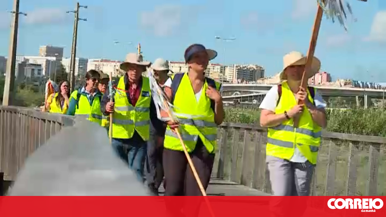 Thousands of pilgrims are on the roads heading to Fátima for the May 13th celebrations