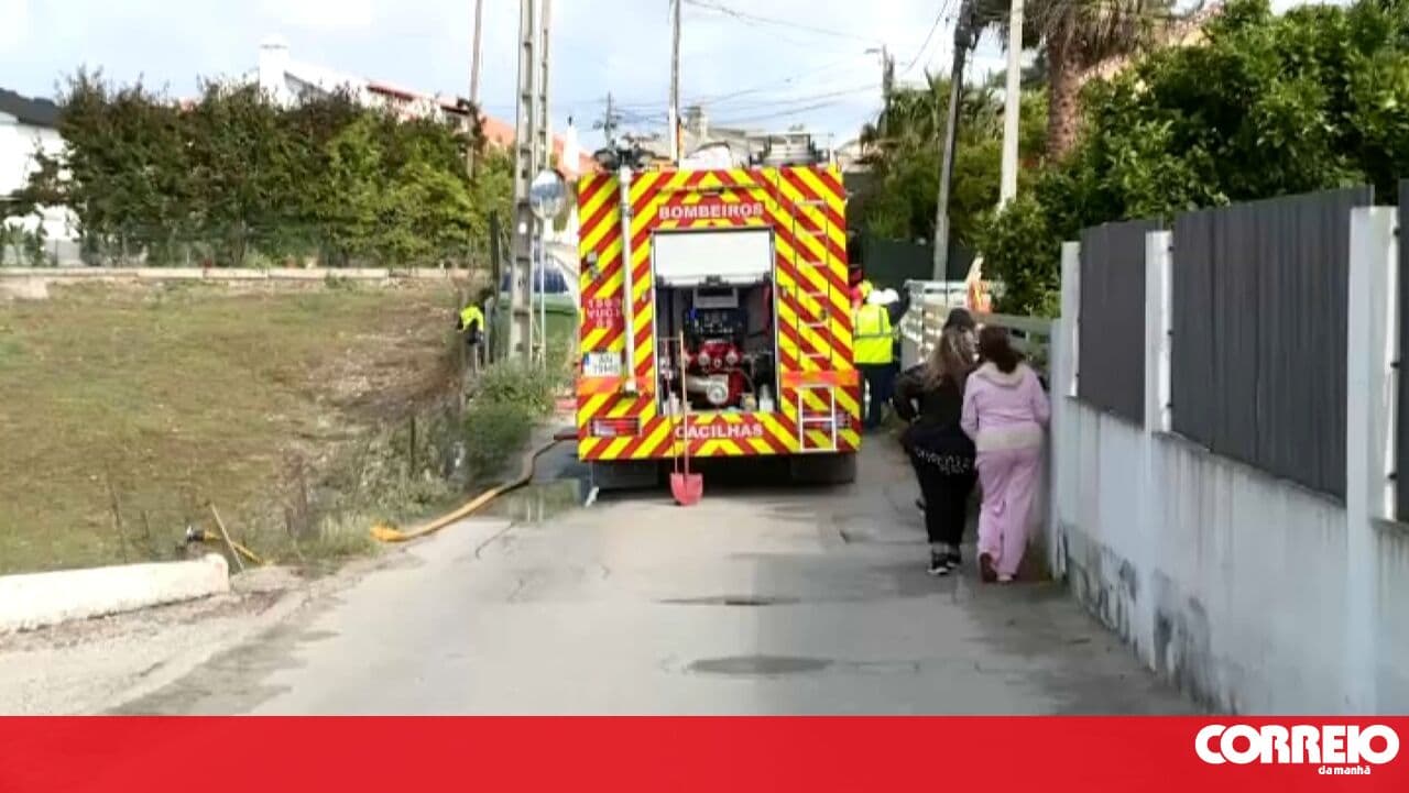 Worker dies buried at a construction site in Almada