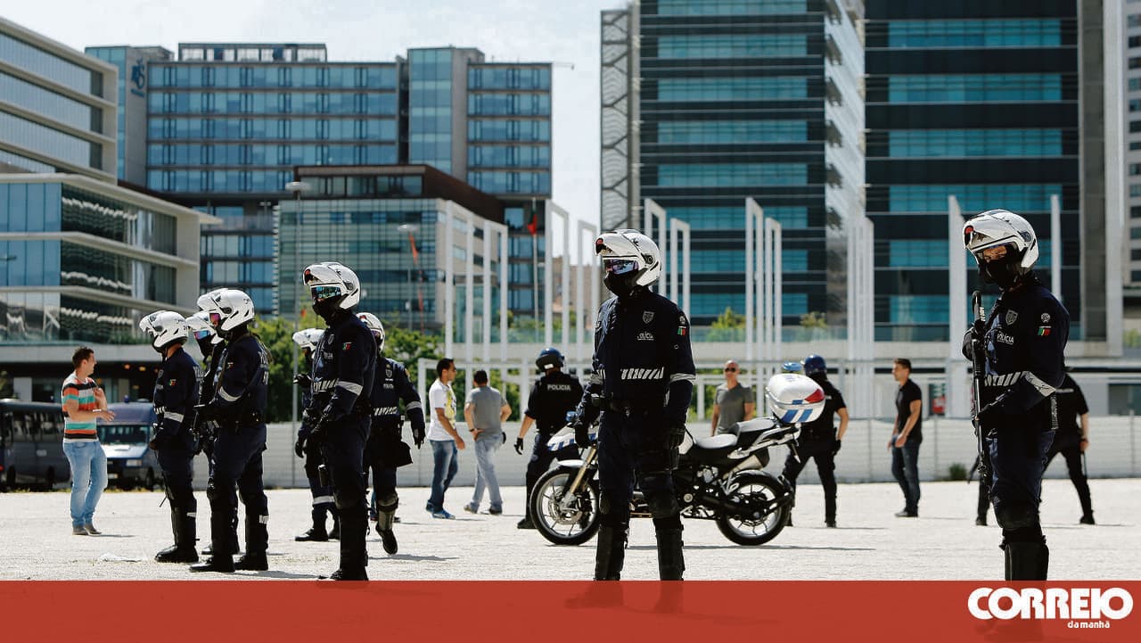 How is a police officer made? The path to wearing the uniform