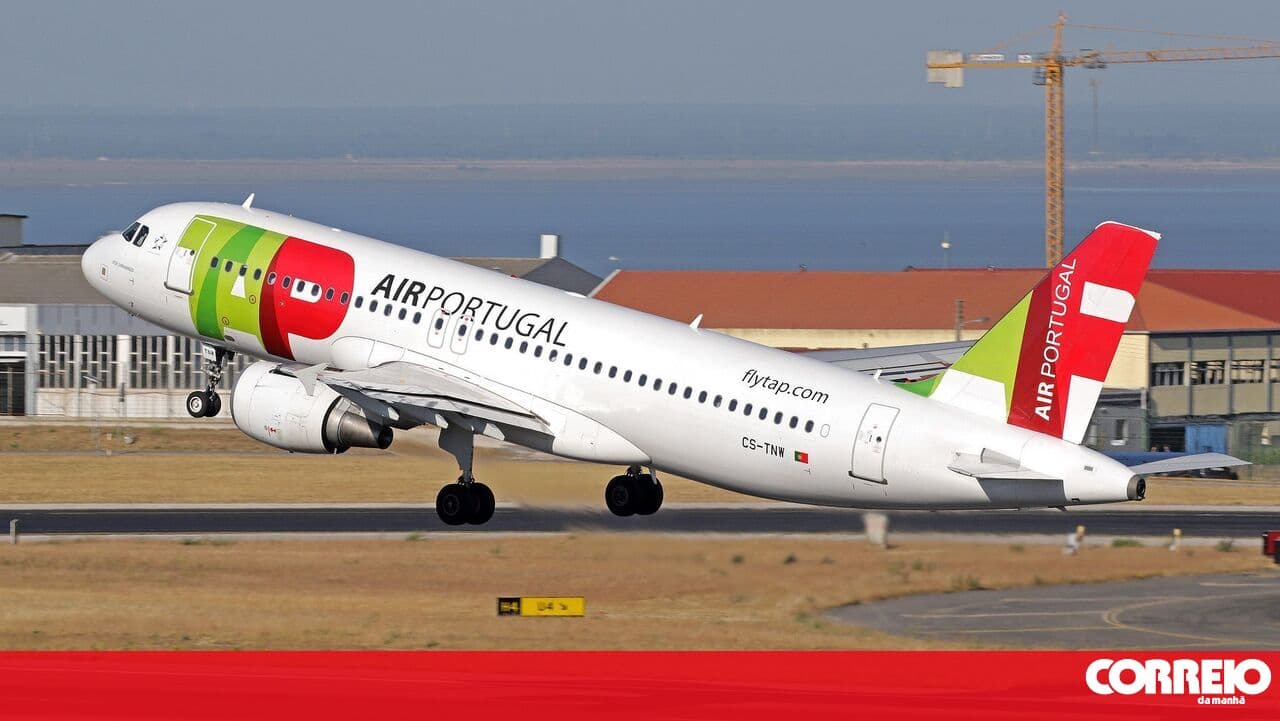 Two injured in "severe turbulence" aboard TAP flight