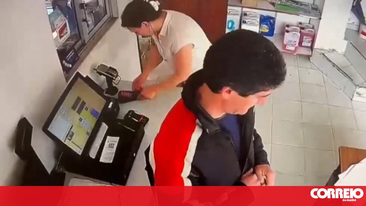 New images show mother who abandoned French children paying with a debit card at a petrol station in Portugal