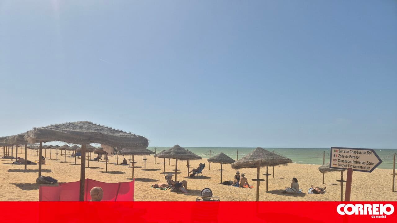 Portuguese Lifeguard Federation advocates for beach surveillance beyond the bathing season
