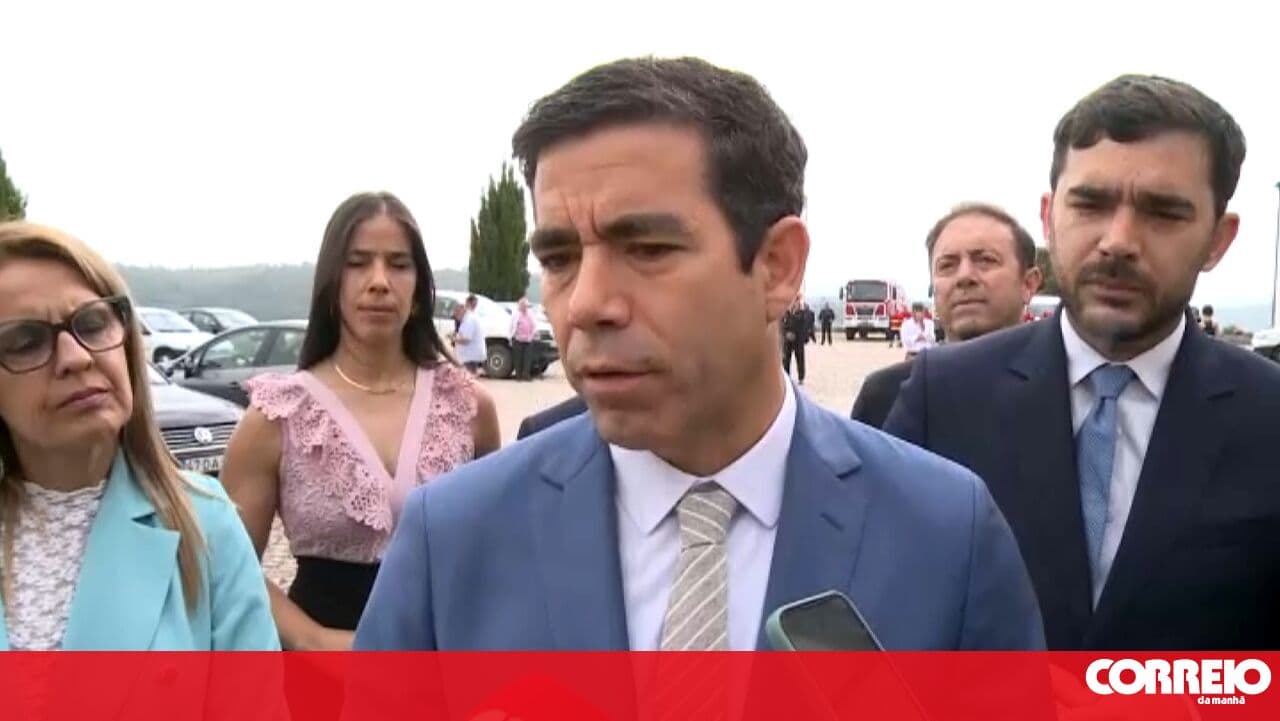 Minister of the Presidency argues that no one should be deprived of newspapers