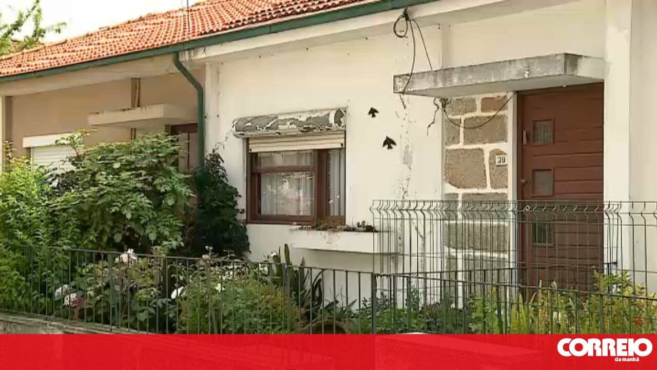 Families at risk of losing homes they have lived in for decades in Vila Nova de Gaia