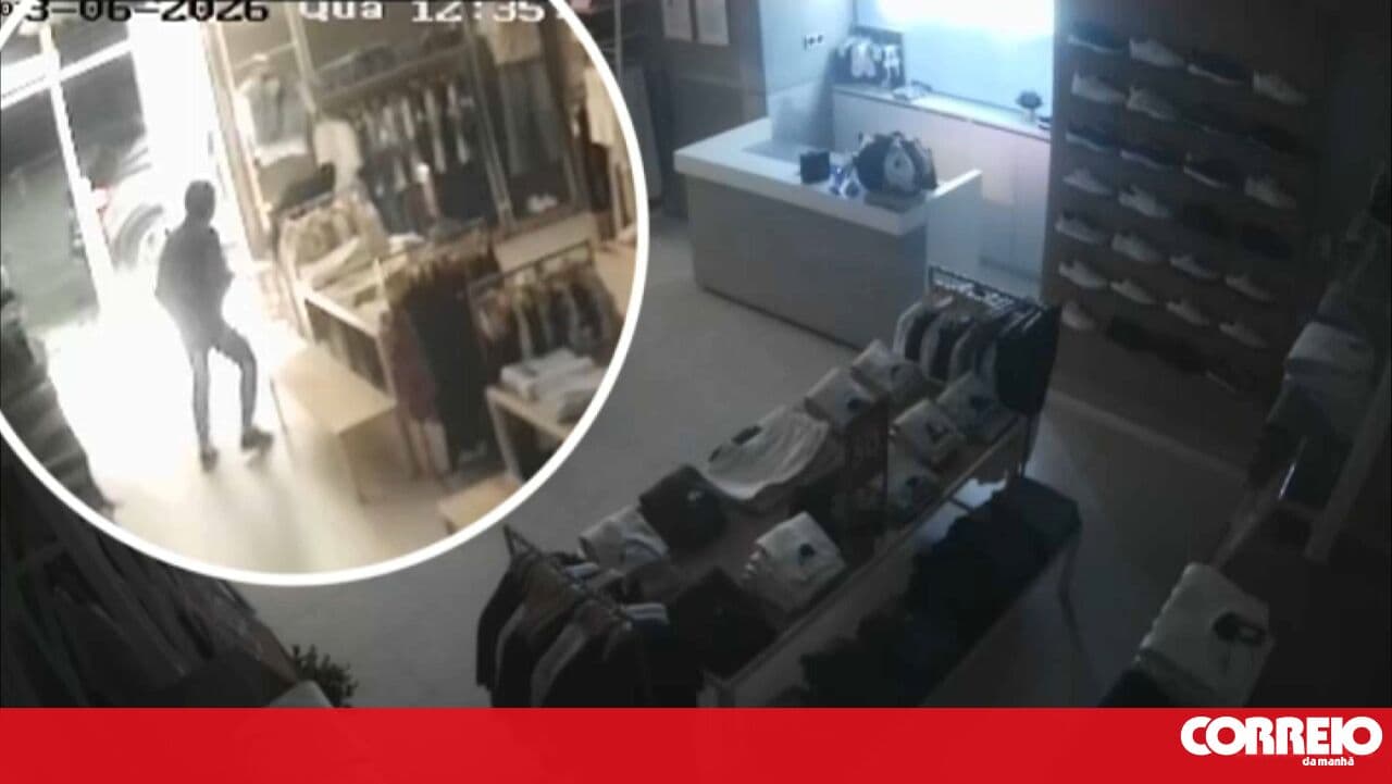 CCTV footage shows duo pursued by the GNR robbing a shop in Marco de Canaveses