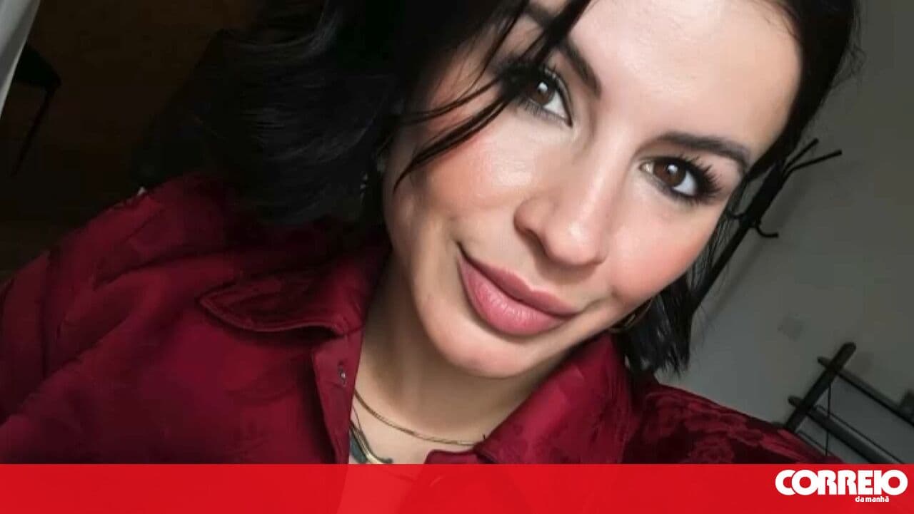 Woman poses as a doctor to perform aesthetic procedures and sells fake courses online