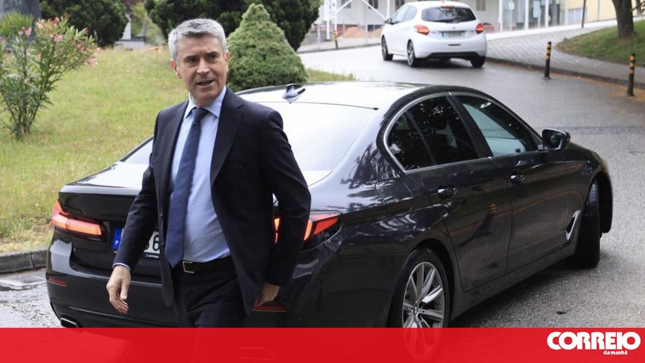 Carneiro says he did not receive an invitation from Montenegro for a meeting on labour reform or PSU