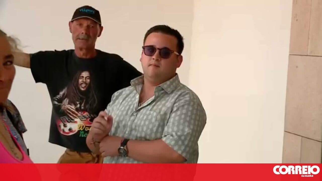 The arrival of singer Miguel Bravo at the Évora court where he will hear his sentence today