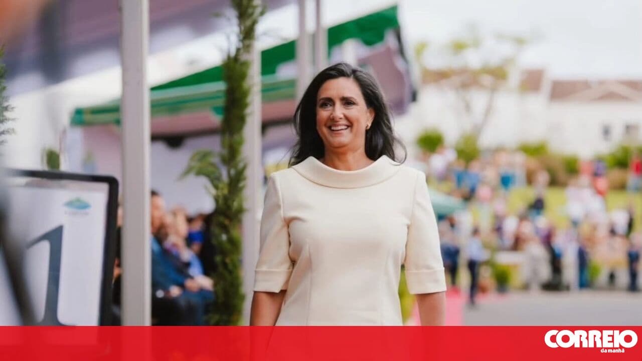 First Lady turns to image specialist for Portugal Day