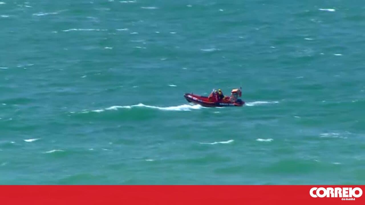 Search resumed for young man missing at Peneco beach in Albufeira