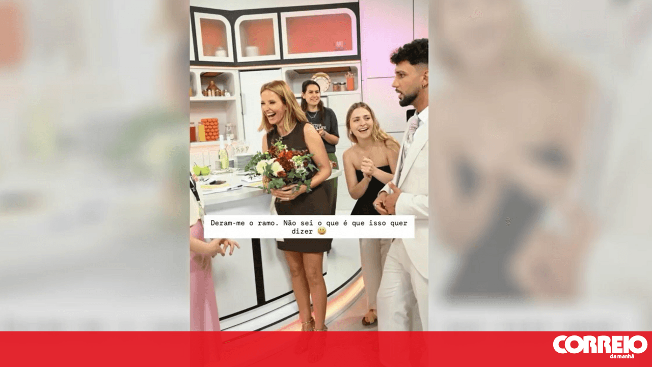Cristina Ferreira receives a bouquet of flowers and says she is ready to get married