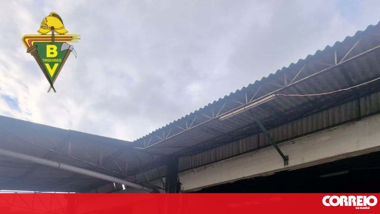 Fire broke out at a tyre company laboratory in Santo Tirso
