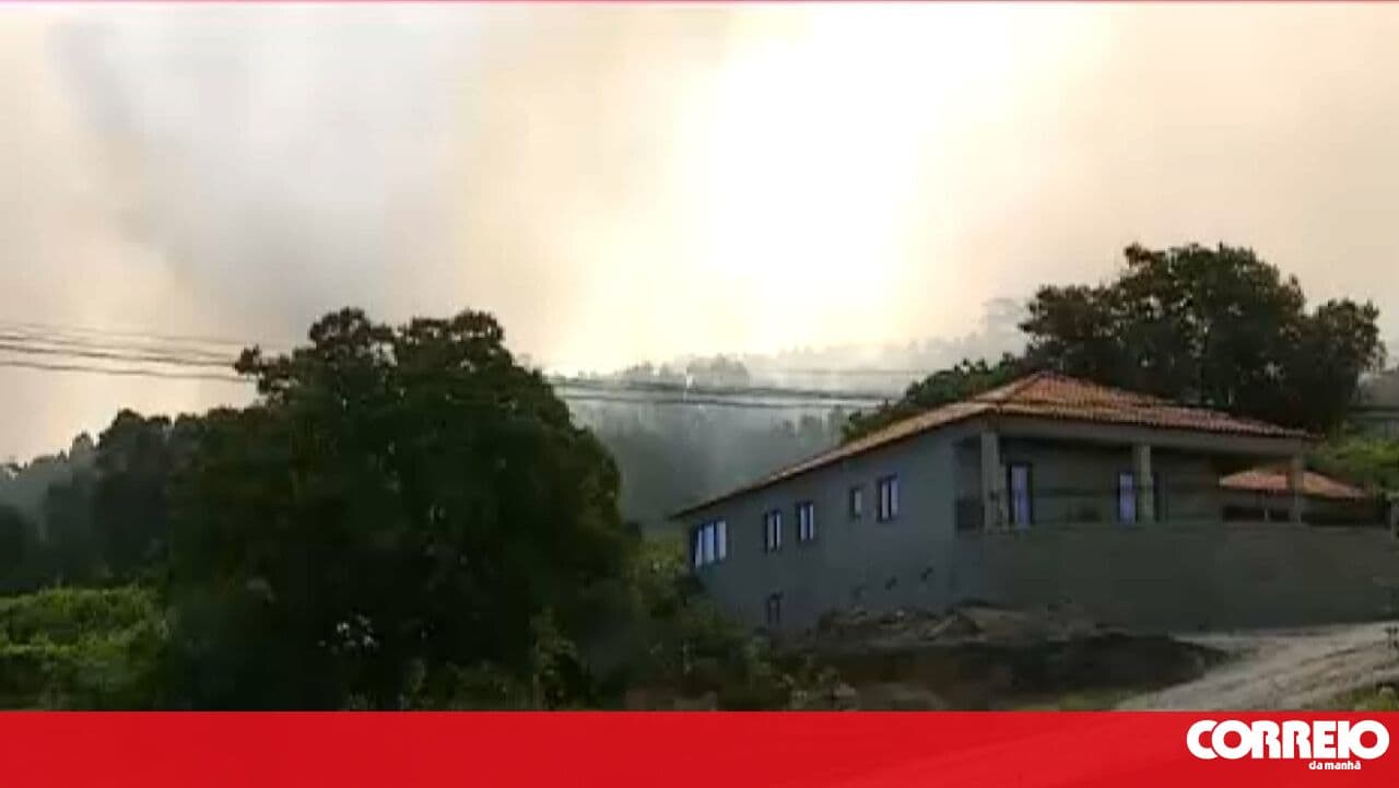 Fire breaks out in Vila Nova de Famalicão. One aerial asset is on site