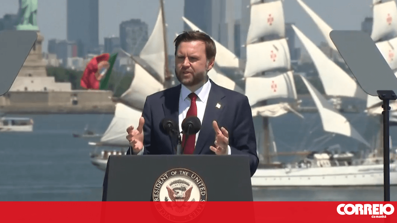 School ship Sagres at the 250th anniversary celebrations of US independence