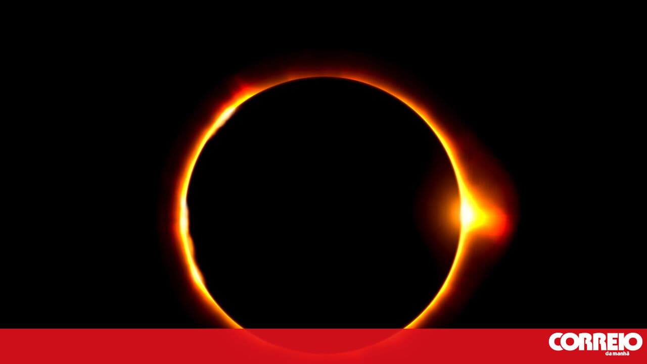 Total solar eclipse has Portugal looking to the skies to see rare phenomenon