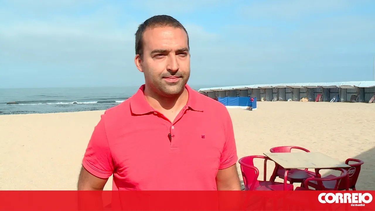 "We work long hours to afford a holiday and we get scammed": Over 100 people defrauded by an agency in Almada