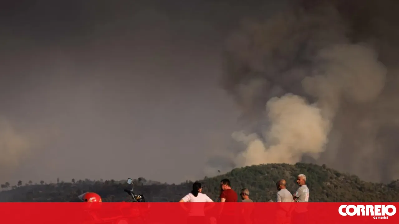 Residents of Carrazeda de Ansiães oppose Civil Protection during the fire that affected the municipality