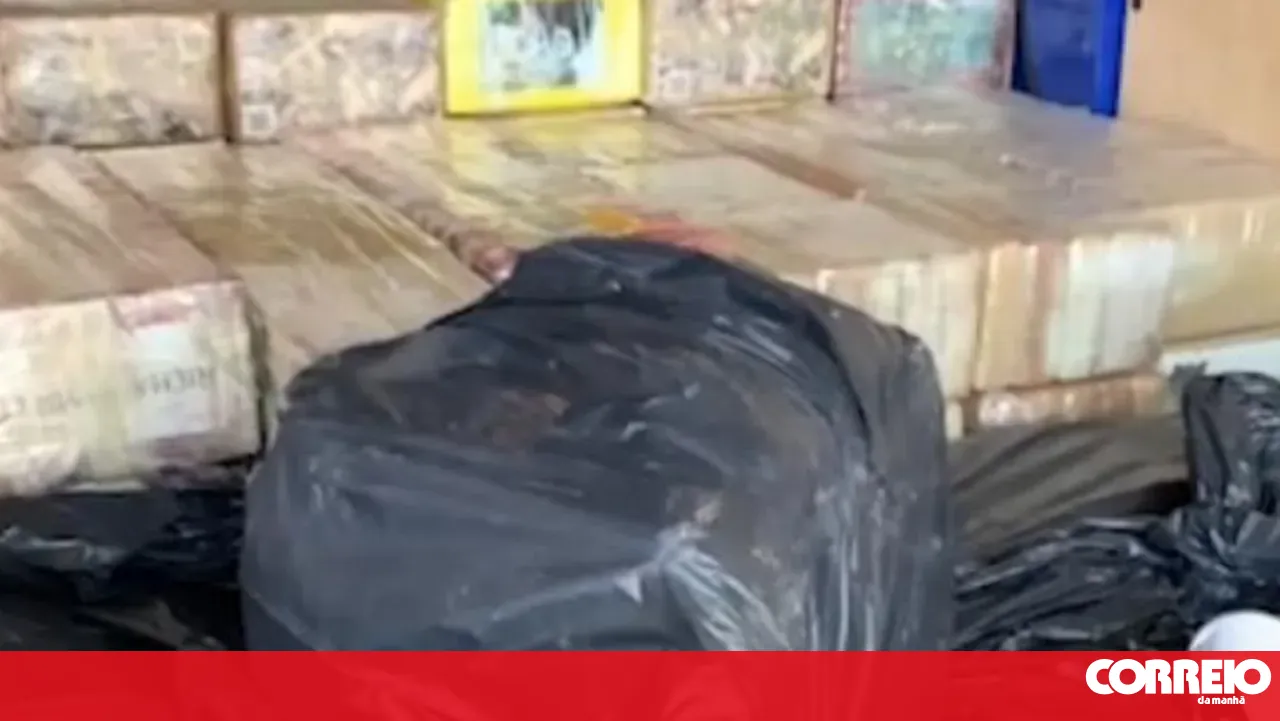 Former footballer and Balkan mafia operative arrested with millions of euros in 'coke' on the A6